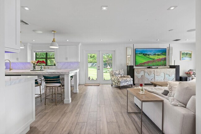 Building Photo - 6204 Celadon Cir