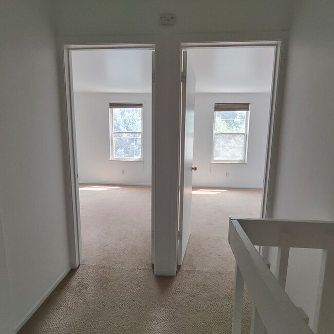 Building Photo - Two Bedroom Condo For Rent In Downtown Bou...