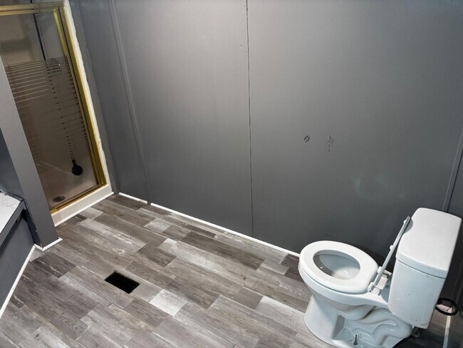 Building Photo - 7406 April Dr