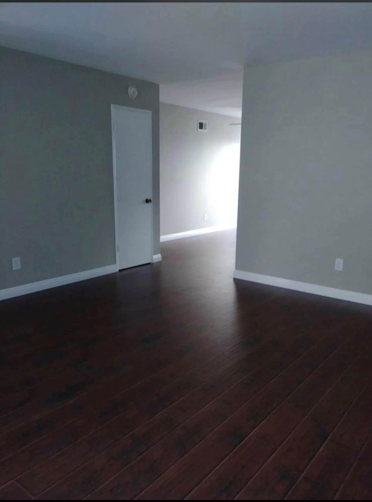 Building Photo - 8541 Emerson Cir