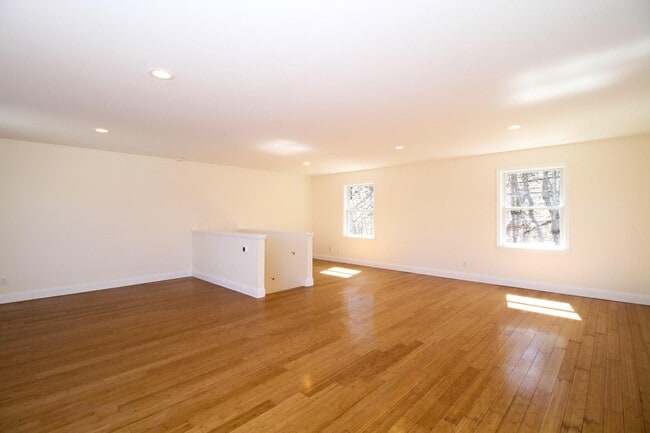 Building Photo - 390 Birch Hill Rd
