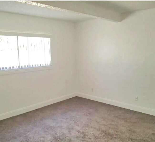 Building Photo - 1201 S Flagler Ave