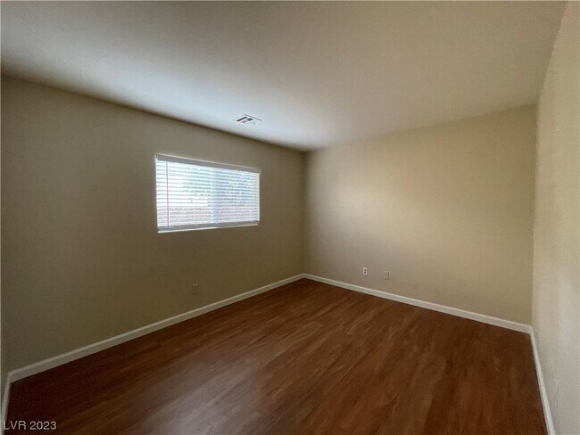 Building Photo - 2435 Ember Mist Ct