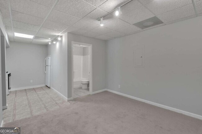 Building Photo - 3633 Elinburg Cove Trail NE