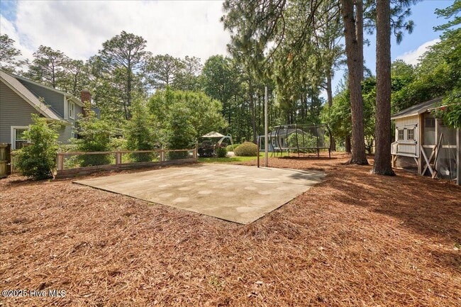 Building Photo - 209 Lazar Ln
