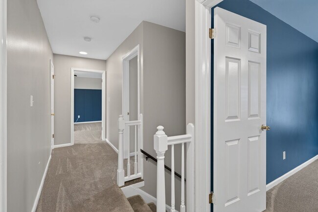 Building Photo - 898 Gunston Ct