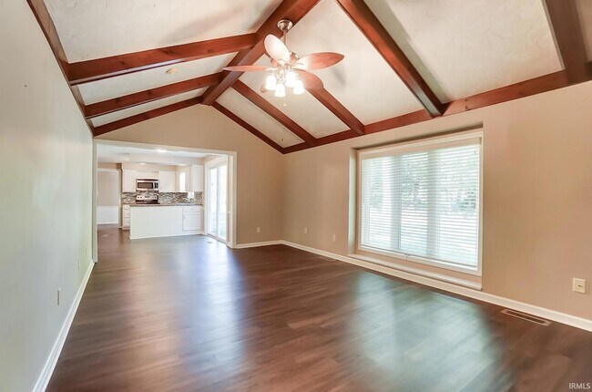 Building Photo - 5931 Spring Oak Ct