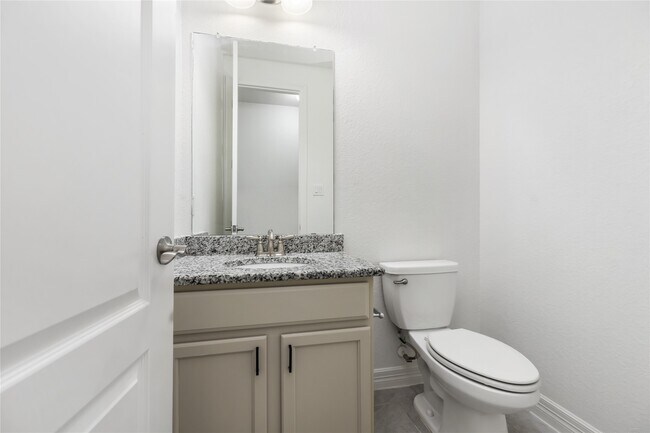 Building Photo - 2923 Golden Honey Ln