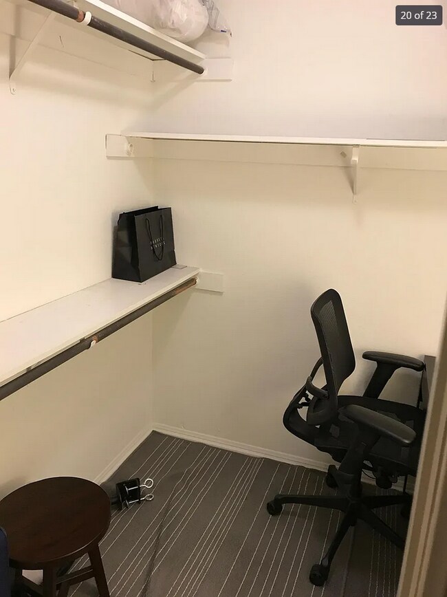 Walk in Closer or Office - 609 S El Molino Ave