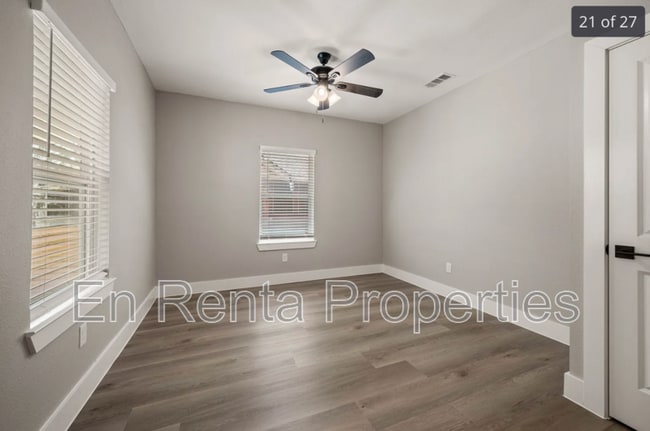 Building Photo - 3329 Hemphill St