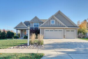Building Photo - 1666 Moccasin Trl