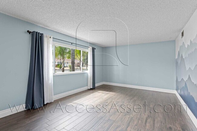 Building Photo - Beautiful 3BR/2BA Home In Hemet With Lush Backyard & Fruit Trees!