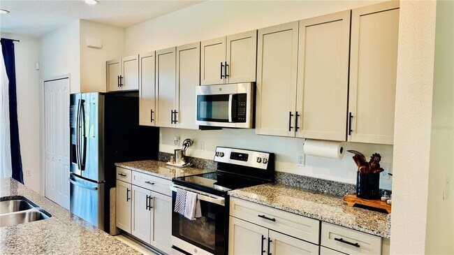 Building Photo - 11675 Bluestone Ct