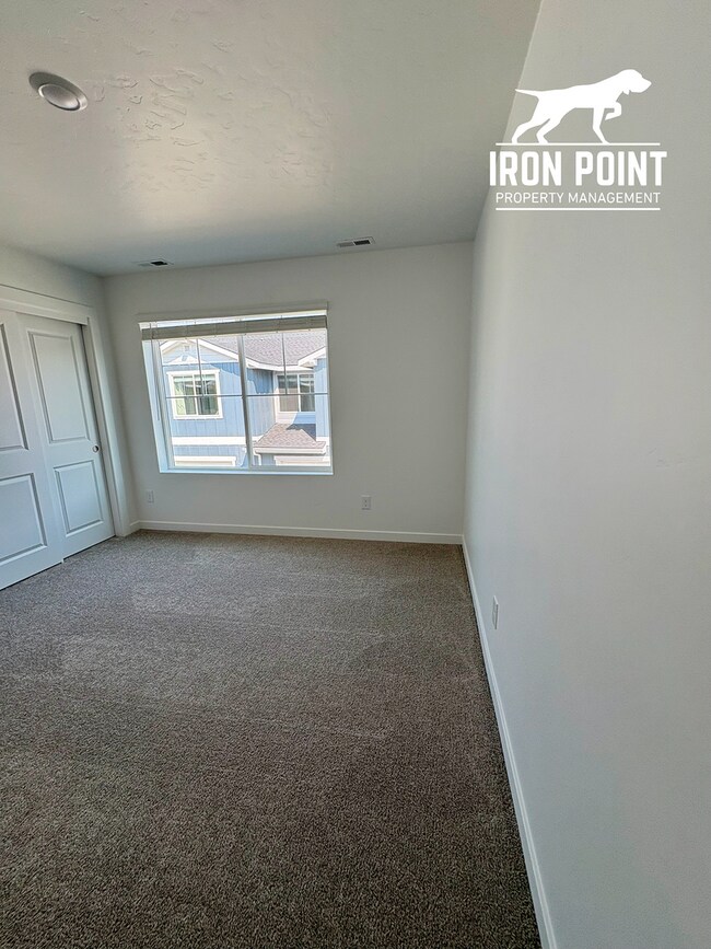 Building Photo - 4237 W Flint Dr