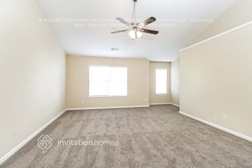Building Photo - 16411 Austringer Pl