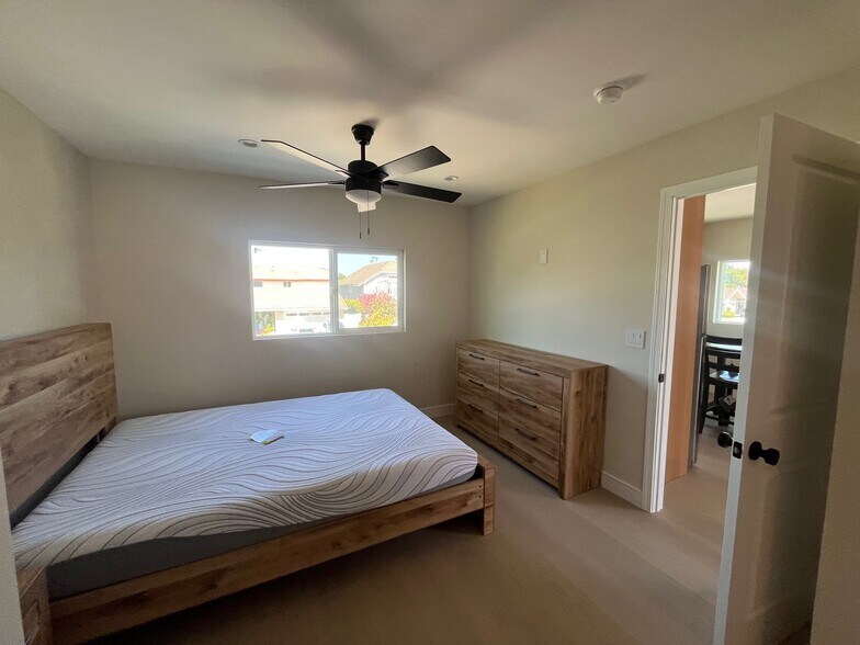 Building Photo - 23073 Enadia Way