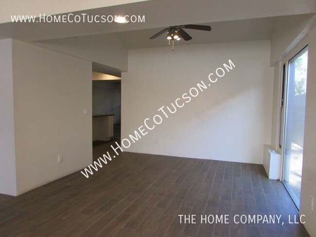 Building Photo - 3668 N Royal Prince Ct