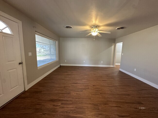 Building Photo - 2883 Bigler Ave