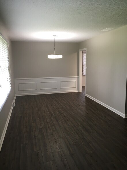 Building Photo - 518 Lexington Blvd