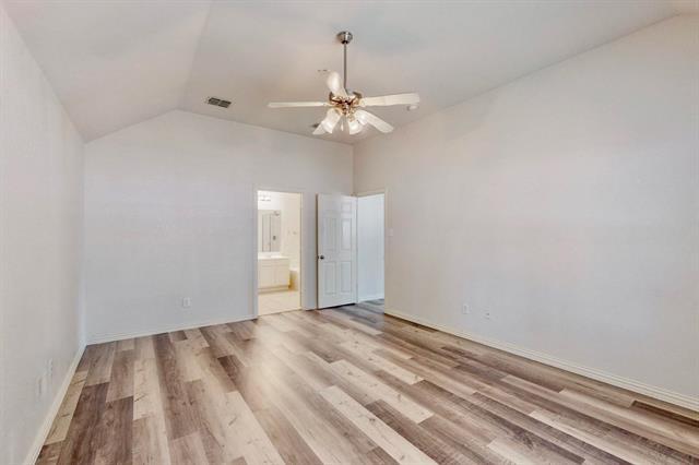 Building Photo - 1216 Lake Forest Dr