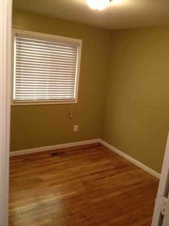 Building Photo - 741 Dorset Ave