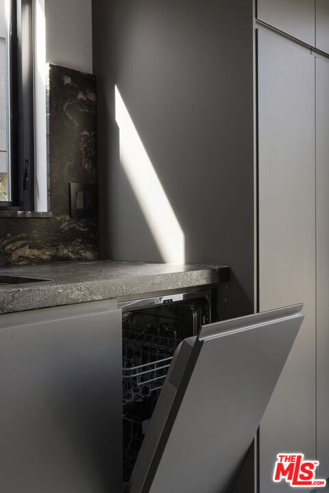 Building Photo - 2287 Baxter St