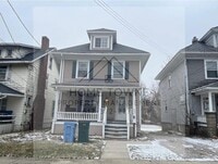 Building Photo - 1220 N Walnut St