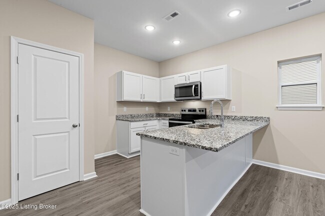 Building Photo - 3200 Maldon Ct