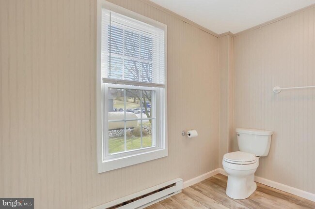 Building Photo - 8964 Anthony Hwy