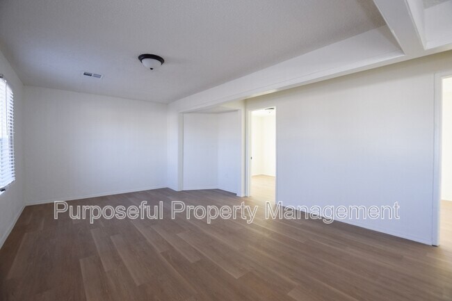 Building Photo - 2924 SW 51st St