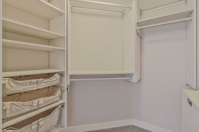 Building Photo - 1117 10th St NW