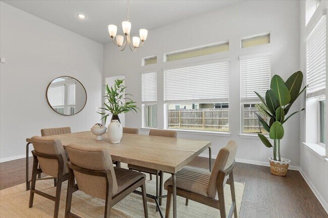 Building Photo - 271 Eclipse Dr