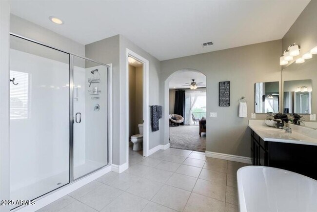 Building Photo - 5104 S Salk Ln