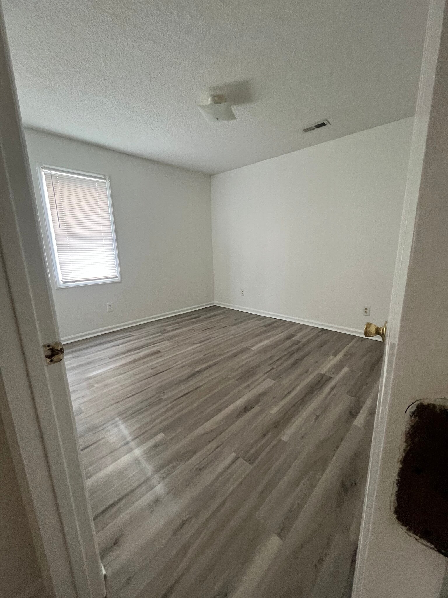 Building Photo - 89 Vine St