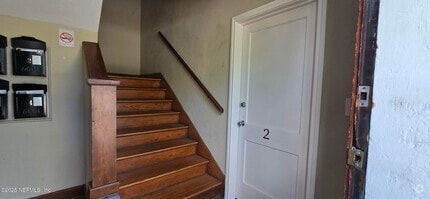 Building Photo - 1302 McDuff Ave S