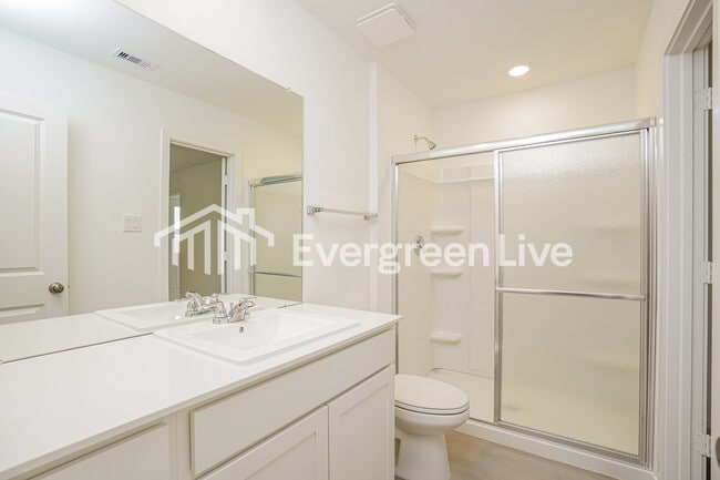 Building Photo - 319 Bush Mdw Ln