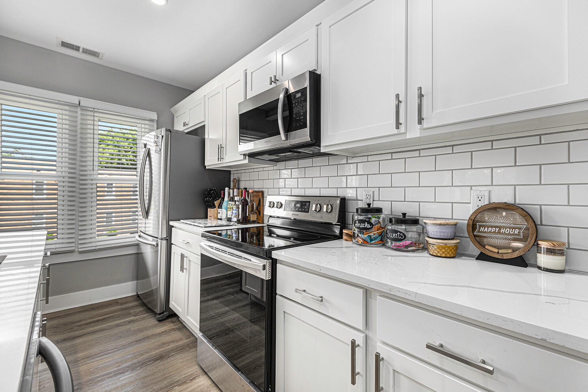 Building Photo - 211 S Pleasant St