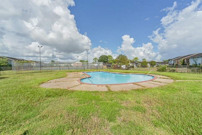 Building Photo - 7059 Chasewood Dr