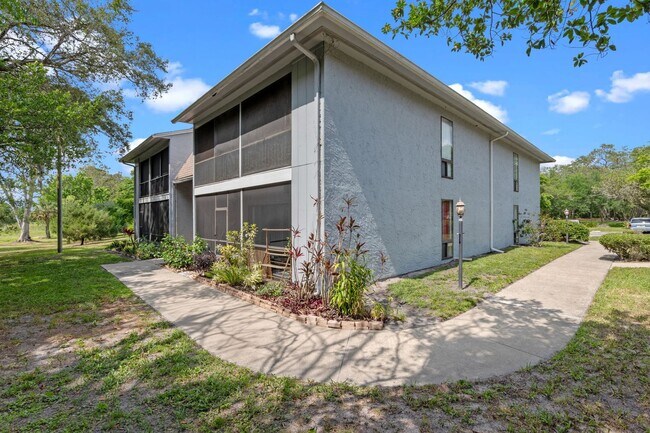 Building Photo - Lovely 1/1 condo in Winter Springs ~ Fresh...