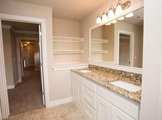 master bath - 6513 Knollview W Way