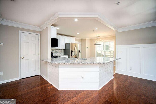 Building Photo - 265 Balaban Cir