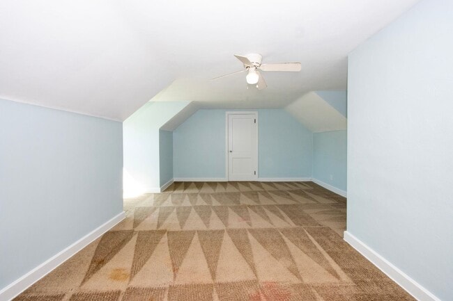 Building Photo - Four Bedroom Single-Family Home