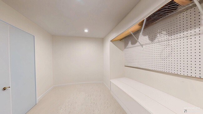 Building Photo - Beautiful House in Gated Draper Community: MOVE-IN BONUS