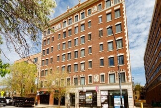 Building Photo - Parkway Apartments