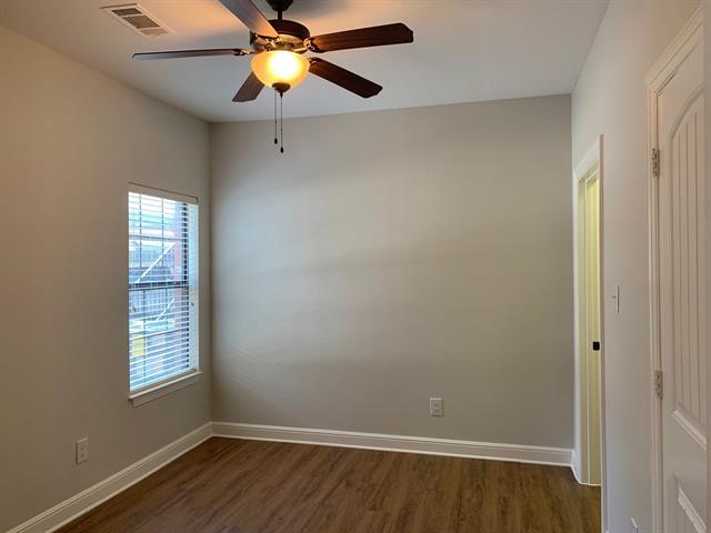 Building Photo - 1875 Signal Ridge Pl