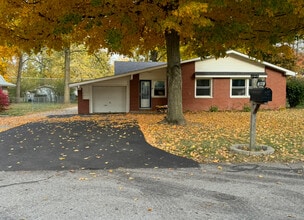 Building Photo - 2312 S Evan Park Dr