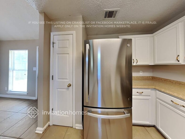 Building Photo - 239 Kings Cove