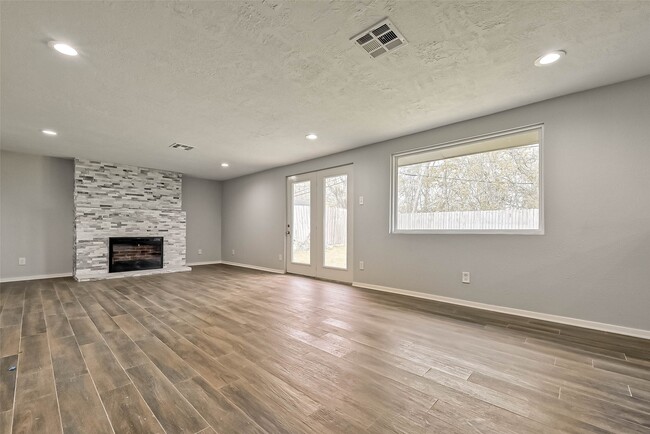 Building Photo - 4418 Knotty Oaks Trail