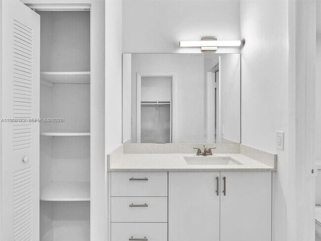 Building Photo - 3626 NE 168th St