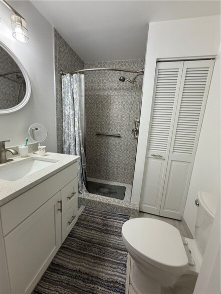 Building Photo - 400 18th St